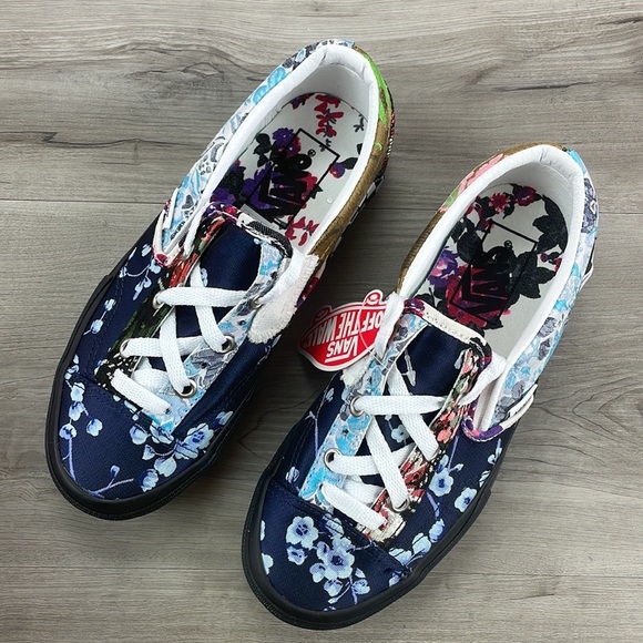 VANS - FLORAL SLIP’ONS - Picture 5 of 9